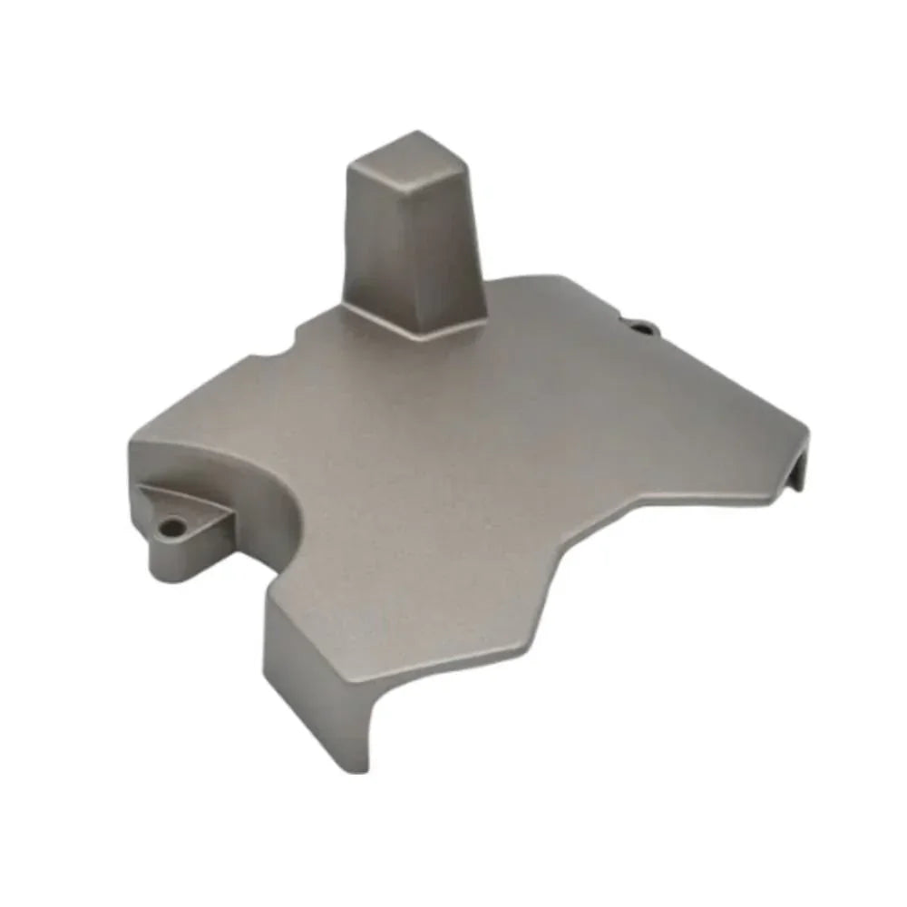 TAPA TRASERA DEL MOTOR (CUBRE SPROKET) ROCKETMAN 250/2020 ROCKETMAN CARRERA 250/2022 ROCKETMAN RACIN